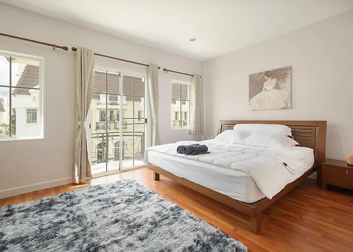 3br Family L 8 Guests Pool Access L * Bangkok