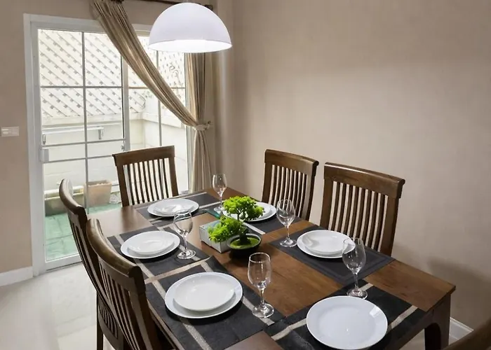 3br Family L 8 Guests Pool Access L * Bangkok